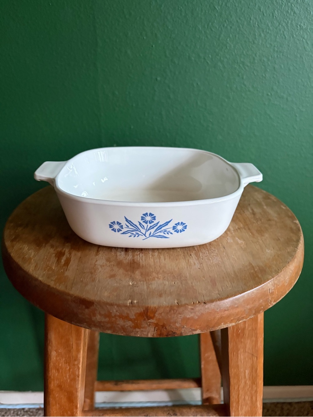 Vintage Corningware Cornflower 1 Quart Casserole dish, no lid